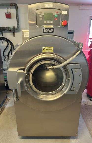 UniMac Commercial Washing Machine - 65lb Max Load