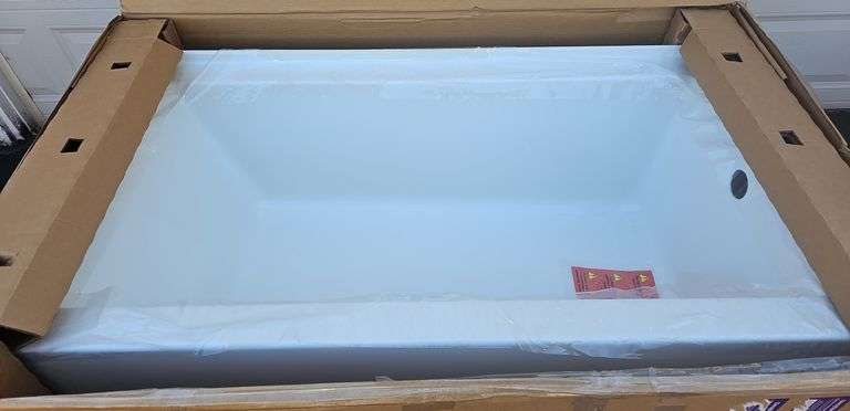 SIGNATURE HARDWARE Sitka Acrylic Alcove Soaking Tub, Right Drain 60"×32" White