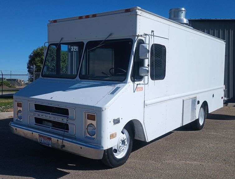 Chevy P-30 Food Truck