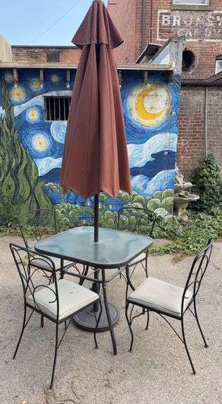 Umbrella & Patio Set