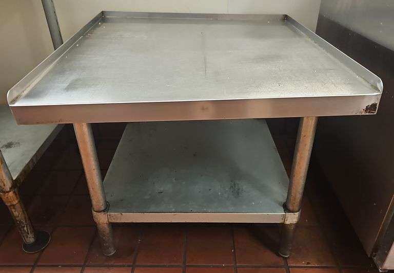 Stainless Equipment Stand 30"×30"×24"