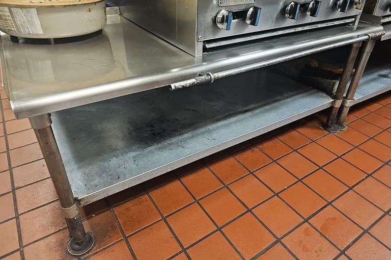 Stainless Equipment Stand 60x31x25"