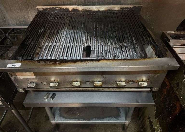 36” Char-Broiler w/ Equipment Stand