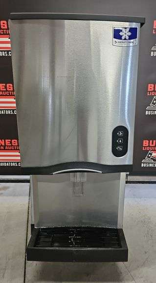 MANITOWAK Nugget Ice Maker with Dispenser
