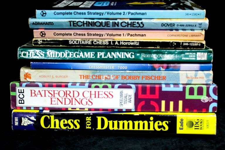 thumbnail image 2 of Chess For Dummies By James Eade – Paperback – Very Good Condition – 9780764550034 2 of 5