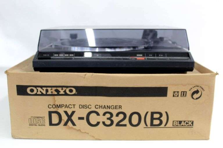 ONKYO CP1046F Fully Automatic turntable and ONKYO Compact Disc