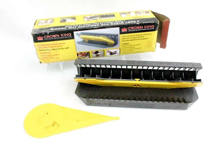 General Tools Crown King Molding Cutting Jig with Protractor Bunting