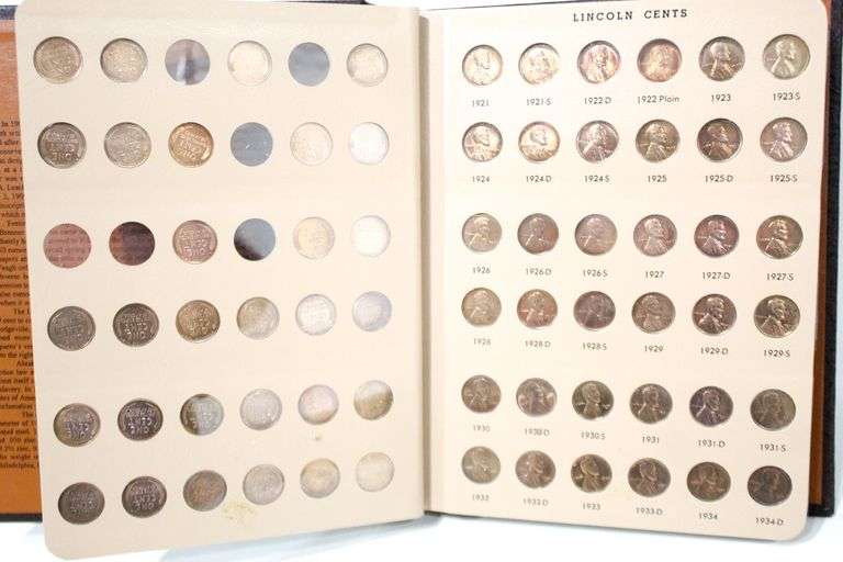 Lincoln Cents collection 1909 to 2016 ( only missing 8 coins ) High grade coins , Most after 1935 are UNC and includes all proof only varieties in book