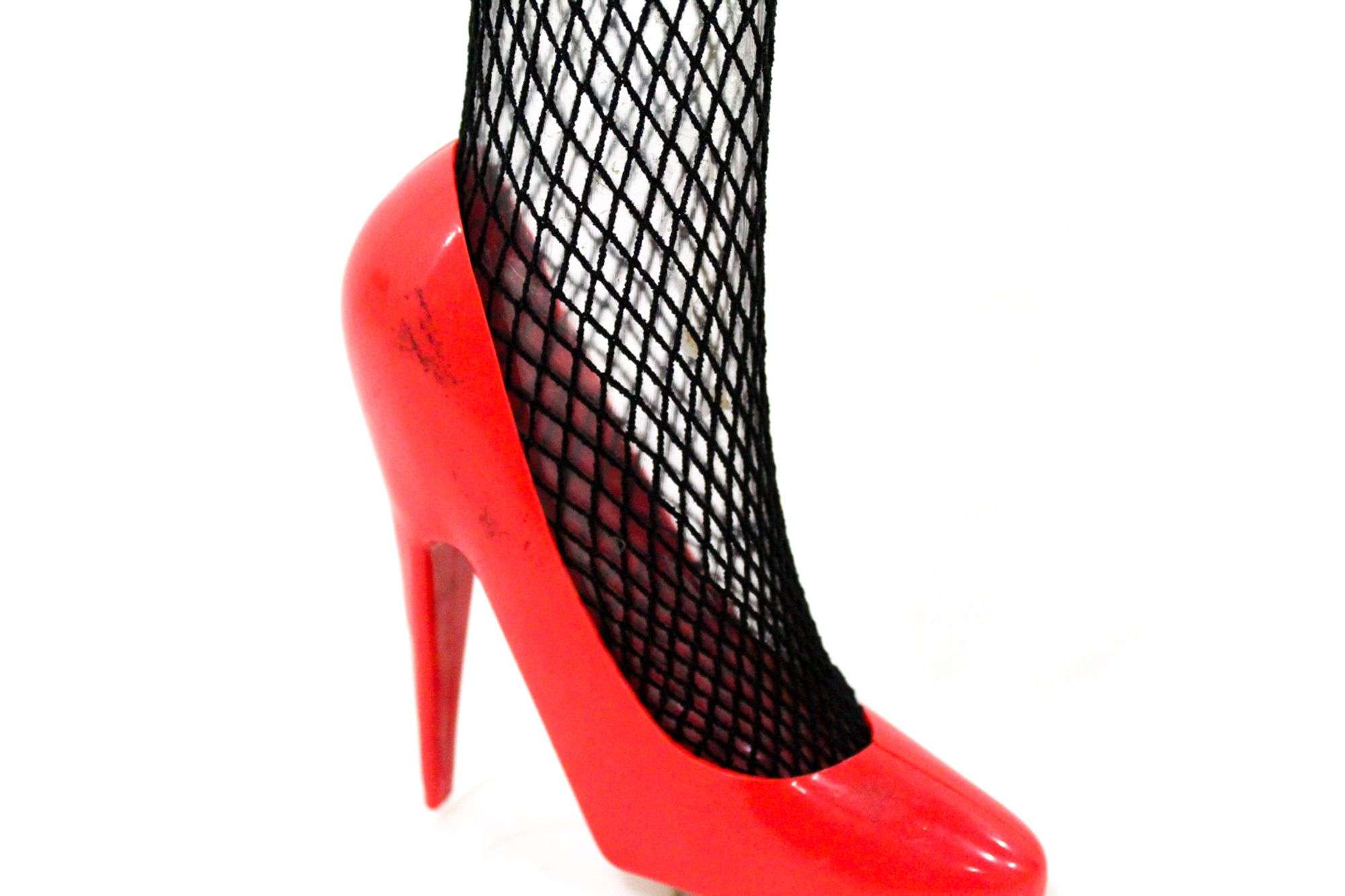 Leg Souvenir Cup- Red Heel and Black Fishnet Stocking Leg - Queens Hotel  Casino Las Vegas , Not " a major award " - Bunting Online Auctions
