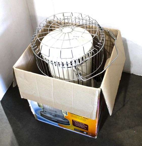 Dura Heat DH2304 Portable Kerosene Heater.  "1-K Kerosene Only" WAREHOUSE Row 3