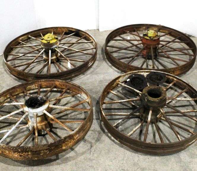Vintage Spoke Wheels - Bunting Online Auctions