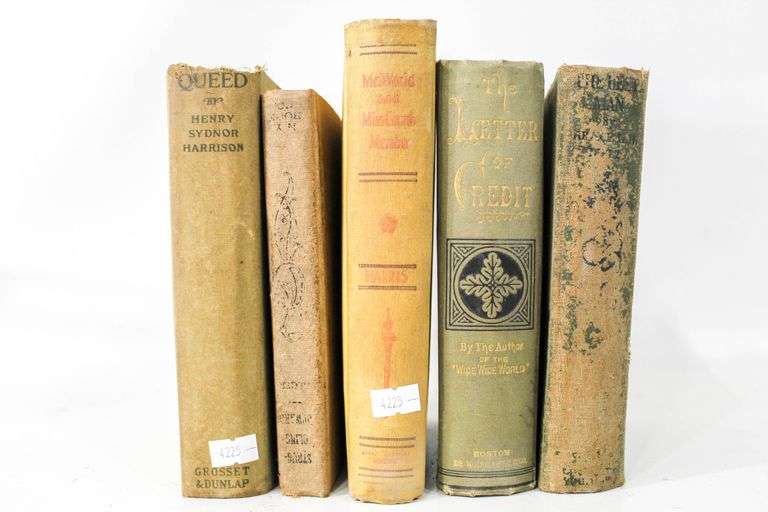 Queed Vintage Books: