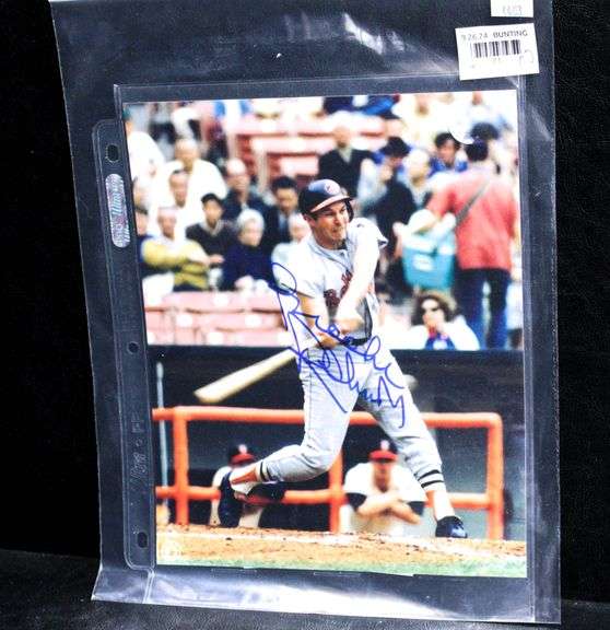 Signed Brooks Robinson , Baltimore Orioles Baseball  legend ,  8x10 photograph , With MOC COA