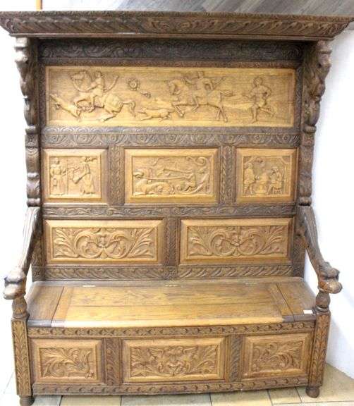 Beautifully Carved Wooden Settle Bench. 62x23x75