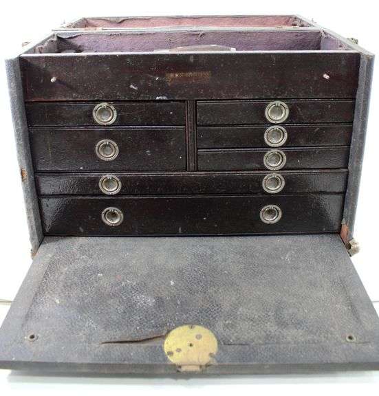 Early 20th Century "Union Tool Chest Co., Inc. Rochester NY USA" Oak