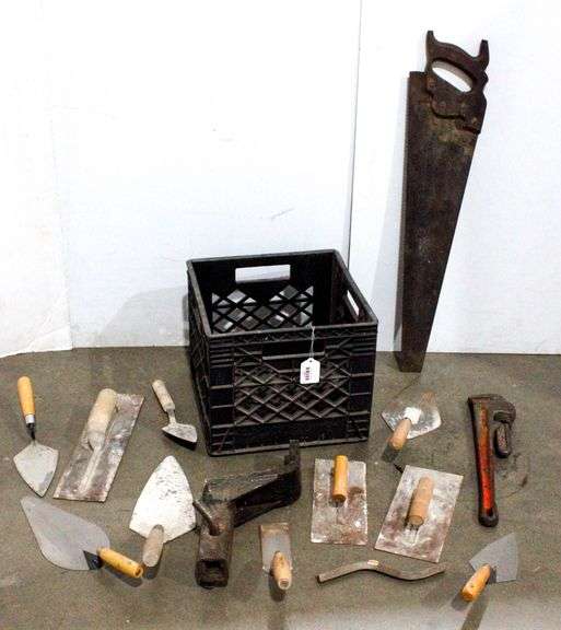 Paster and Drywall Tools and More - Bunting Online Auctions