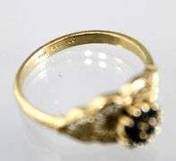 10 KT Gold Topaz (tested) Ring, size 7 1/2.     (2.36 gm t.wt)