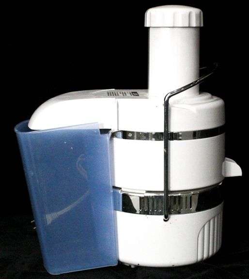 Jack LaLanne's Power Juicer. Model: CL-003AP by Tristar Products Inc. T7