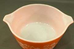 Vintage Pyrex Gooseberry Casserole Dishes