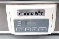 Crock Pot SCCPCCP350-SS Slow Cooker - and - Cosori CAG-A601S-KUS VeSync Aeroblaze Indoor Grill T3 U