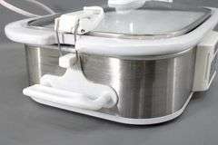Crock Pot SCCPCCP350-SS Slow Cooker - and - Cosori CAG-A601S-KUS VeSync Aeroblaze Indoor Grill T3 U