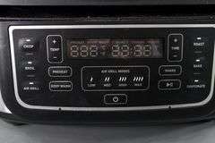 Crock Pot SCCPCCP350-SS Slow Cooker - and - Cosori CAG-A601S-KUS VeSync Aeroblaze Indoor Grill T3 U