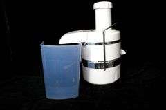 Jack LaLanne's Power Juicer. Model: CL-003AP by Tristar Products Inc. T7