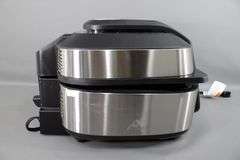 Crock Pot SCCPCCP350-SS Slow Cooker - and - Cosori CAG-A601S-KUS VeSync Aeroblaze Indoor Grill T3 U