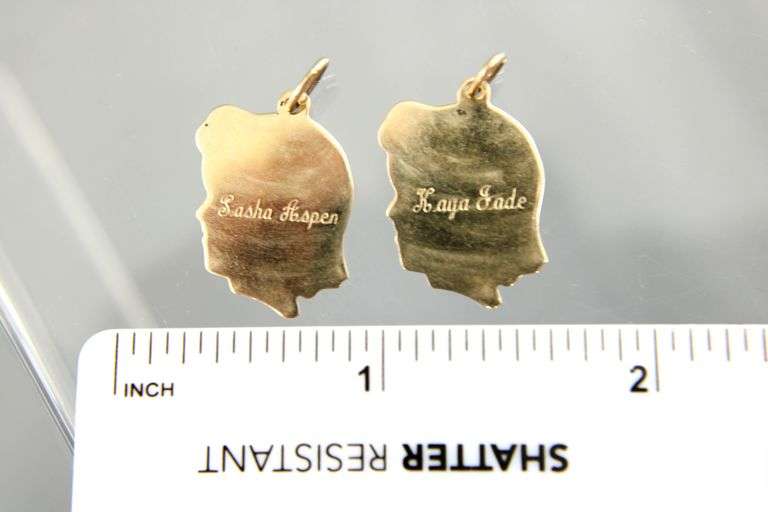 14 KT Gold engraved Charms / Pendants.    (3.04 gm)