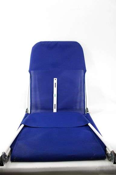 Folding Lounge Chair/ Beach Chair