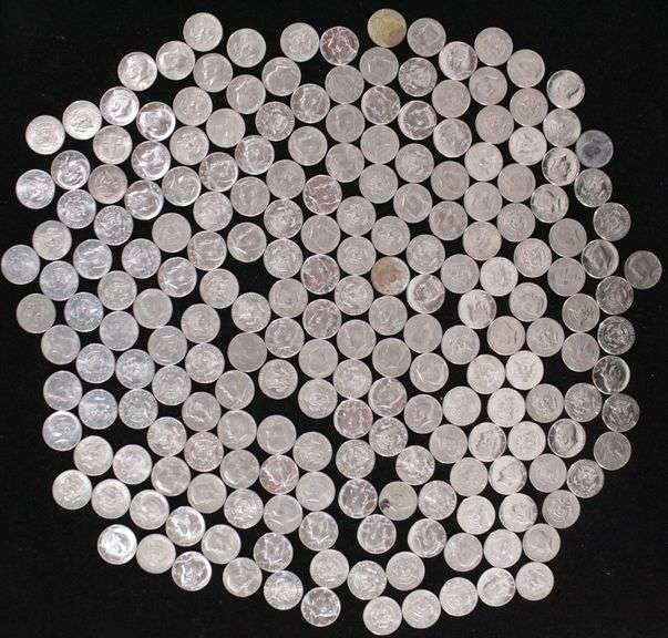 Mom's Kennedy Half Dollar Collection, 204 Coins total. Mostly Uncirculated, $102 Face Value.