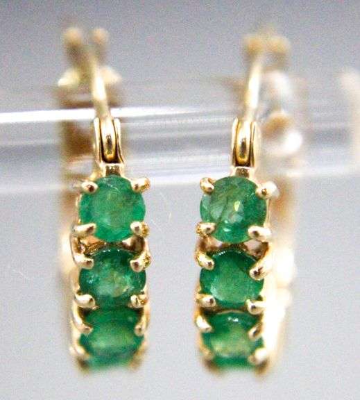 14 KT Gold and Emerald snap bar closure Earrings.