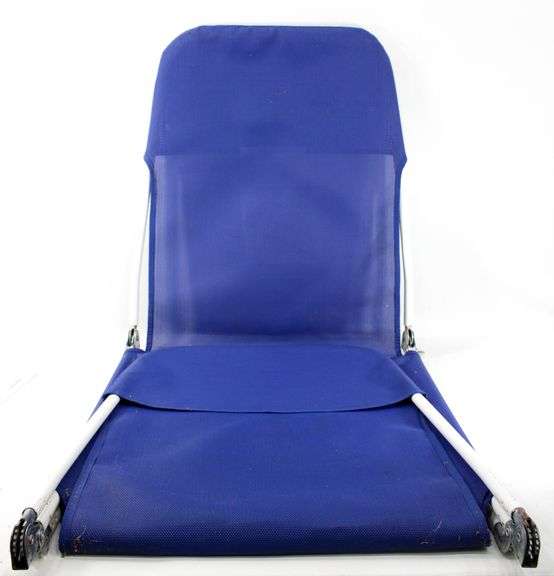 Folding Lounge Chair/ Beach Chair