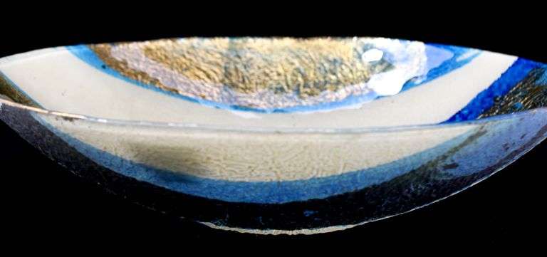 Art Glass Centerpiece Blue / Gold Bowl.