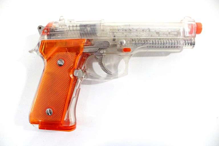 Daisy Model 240 AirStrike Airsoft Pistol - Air Strike 240 Plastic and Aluminum Air Gun Shot - .24 Cal (6.0mm) Rogers, Arizone and BBs --- ** Must be at least 18 years old to purchase.  ** Please ensure that you are familiar with all state and federal laws relating to the purchase of firearms in MD before bidding. **