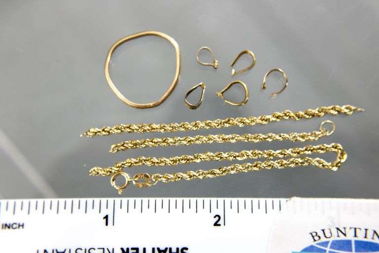 14 KT Gold scrap jewelry.    (2.73 gm)