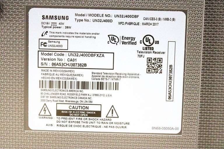 Samsung Model No: UN32J400DBF 30" TV with Remote.