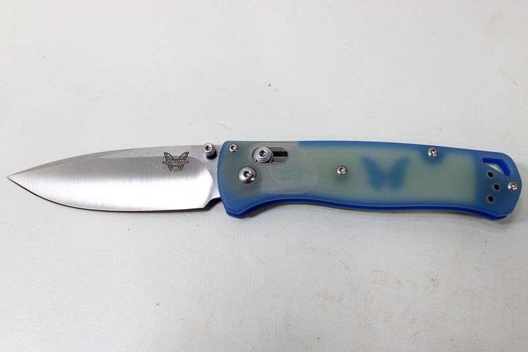 Bench-Made custom Knife , Model 535-3 Bugout . With pouch and box , never used or resharpened