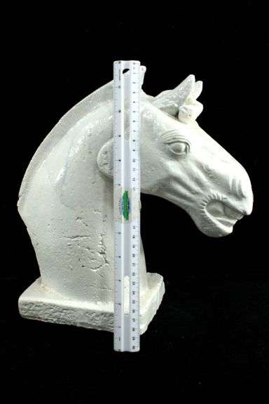 White Iron Metal Horse Head Sculpture. 12x5