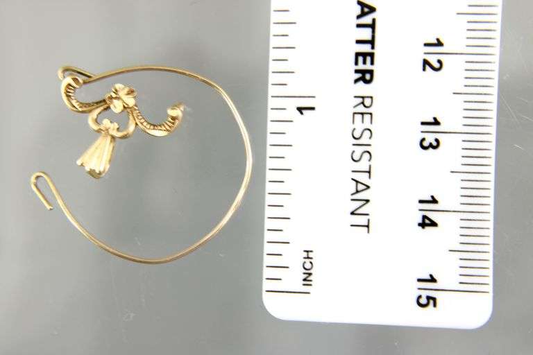 14 KT Gold charm holder Pendant.    ( 1.08 gm)