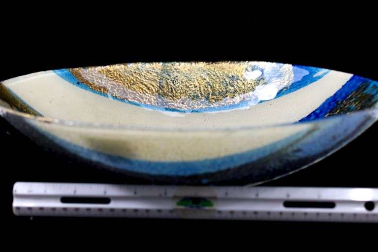 Art Glass Centerpiece Blue / Gold Bowl.