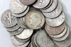 Silver dimes , Mercury and Roosevelt , 34 items