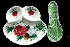 Divided Serving Dish / Wooden Salad Serving Ware Made in Italy &  Olfaire Green Leaf Spoon Rest Made in Portugal.