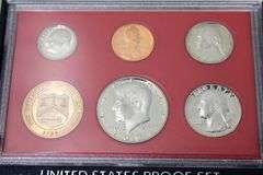 United States 1982 Proof sets , ( 4x ) and 1988 uncirculated  set 5 items