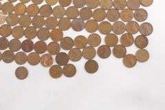 335+ Lincoln "Wheat" Pennies. Includes 1909 "VDB", Teens, Twenties, Thirties to 1939, with Early Years and Assorted Mint Marks..