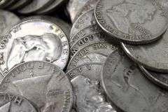 ONE HUNDRED ( 100 ) SILVER Franklin half dollars , $50 Face value