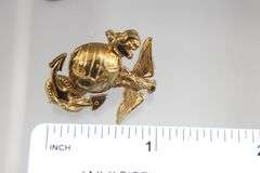 WWII Gemsco Marine Corps cover Pin