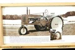 John Deere 1950 Farm Tractors Collector Folding Knives in Presentation Box