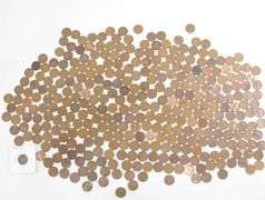 335+ Lincoln "Wheat" Pennies. Includes 1909 "VDB", Teens, Twenties, Thirties to 1939, with Early Years and Assorted Mint Marks..