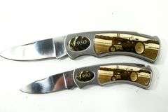 John Deere 1950 Farm Tractors Collector Folding Knives in Presentation Box